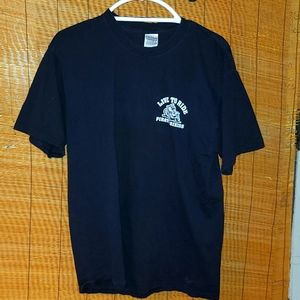 Pirate Bikers. Wolf T shirt. Live to Ride. Mens size L